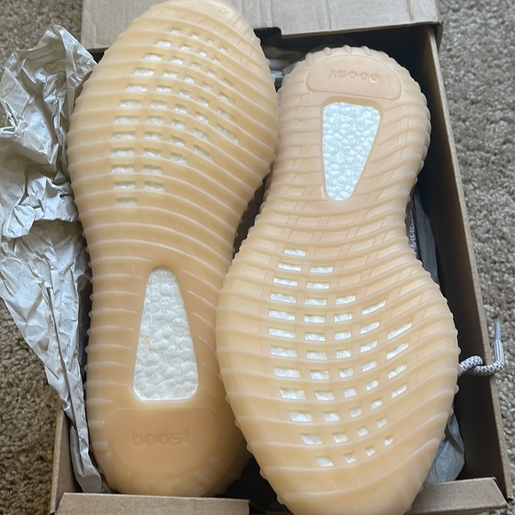 Yeezy 350 synth reflective mens size 10.5 brand new with tags main image 9
